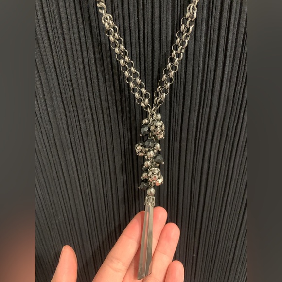 Lia Sophia long necklace - Picture 3 of 5